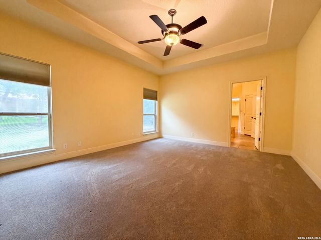 165 VINTAGE RANCH CIR, La Vernia, TX 78121