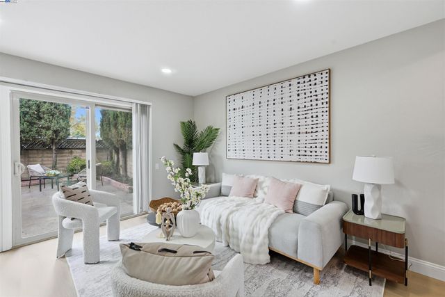 707 Sandpiper Cmn, Livermore, CA 94551