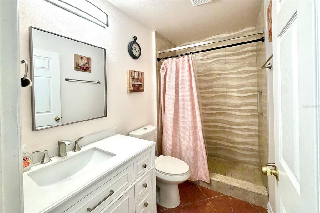 Image 18 of property listing at 11836 BENTRY STREET, Orlando, FL 32824