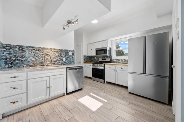 1620 Andrews Street, Houston, TX 77019