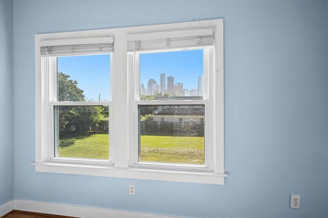 1620 Andrews Street, Houston, TX 77019
