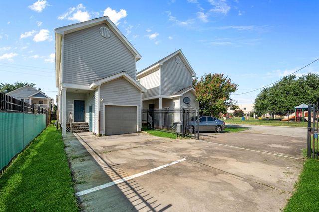 1620 Andrews Street, Houston, TX 77019
