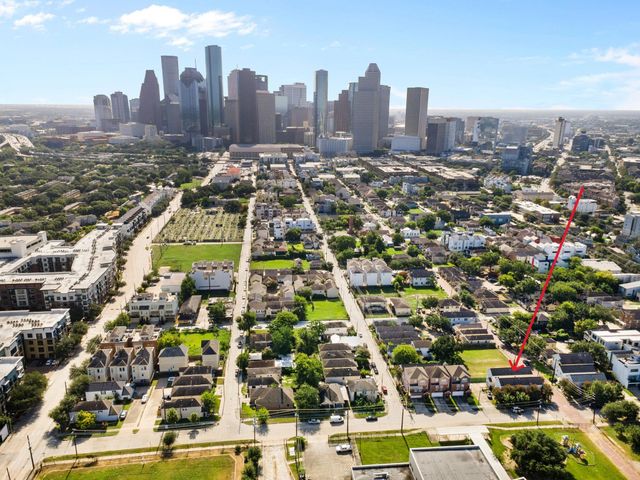 1620 Andrews Street, Houston, TX 77019