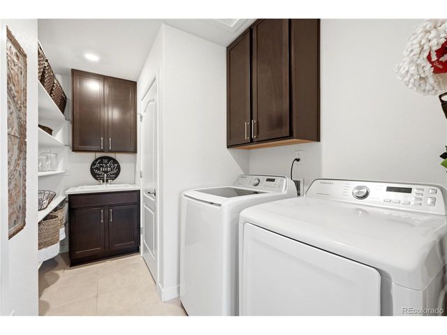 7112 Medalist Ct, Castle Rock, CO 80108