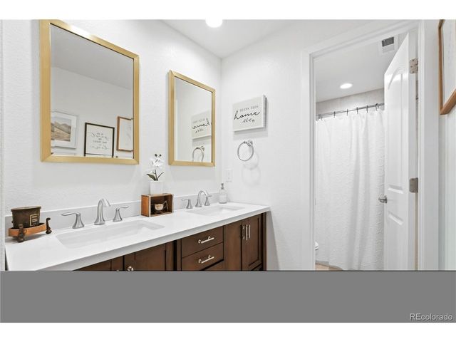 7112 Medalist Ct, Castle Rock, CO 80108