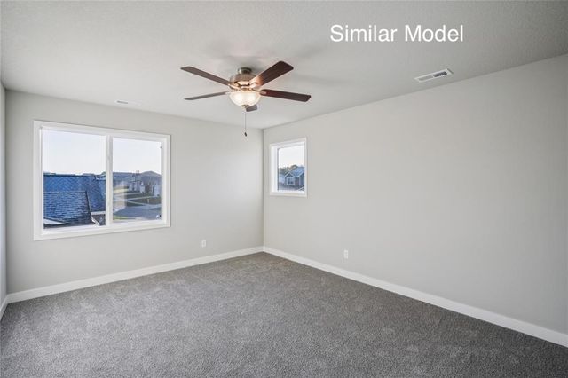 2204 White Oak Lane, Granger, IA 50109