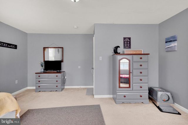 205 N CANNON AVE, Hagerstown, MD 21740