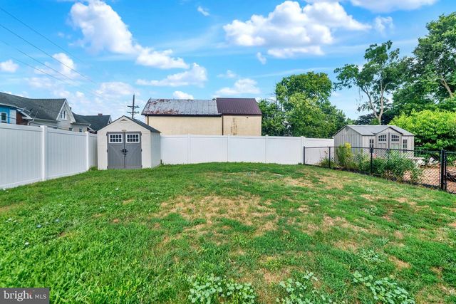 205 N CANNON AVE, Hagerstown, MD 21740