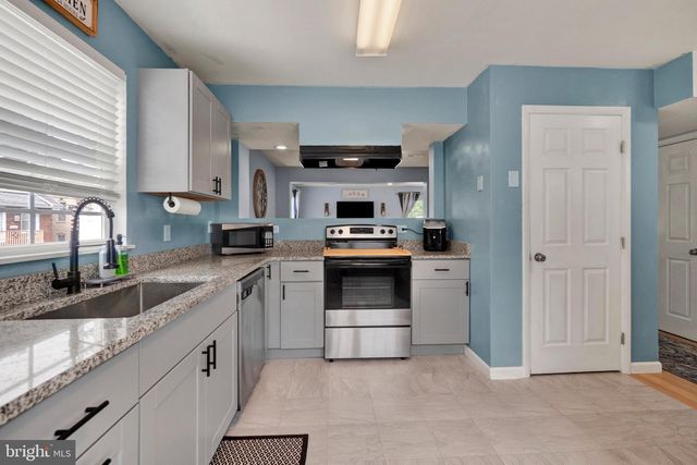 205 N CANNON AVE, Hagerstown, MD 21740