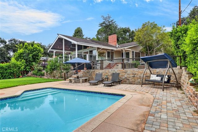 3726 Berwick Drive, La Canada Flintridge, CA 91011