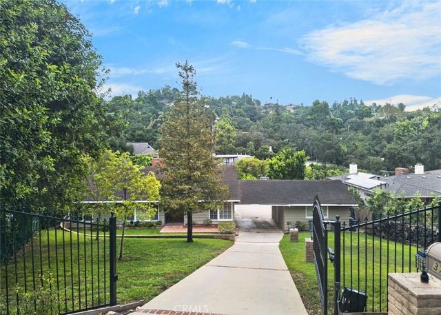 3726 Berwick Drive, La Canada Flintridge, CA 91011