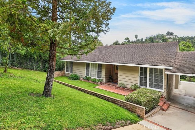 3726 Berwick Drive, La Canada Flintridge, CA 91011