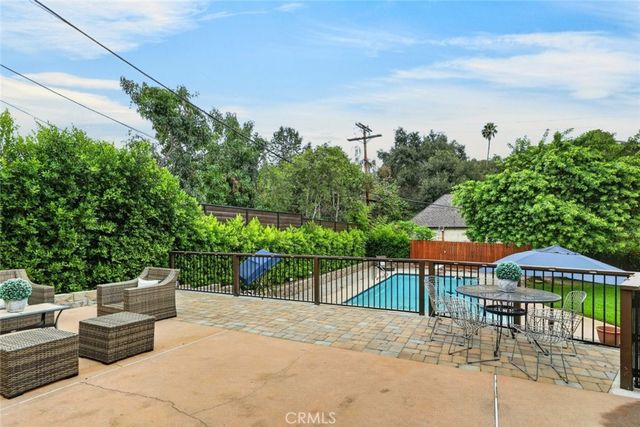 3726 Berwick Drive, La Canada Flintridge, CA 91011