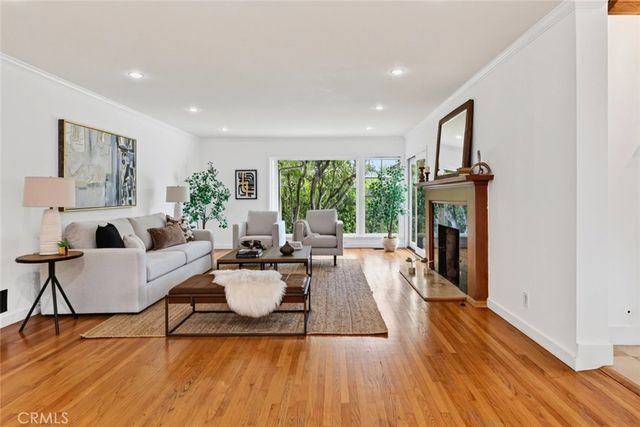 3726 Berwick Drive, La Canada Flintridge, CA 91011