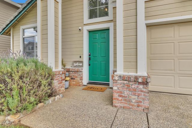 124 Sutcliffe Cir, Folsom, CA 95630