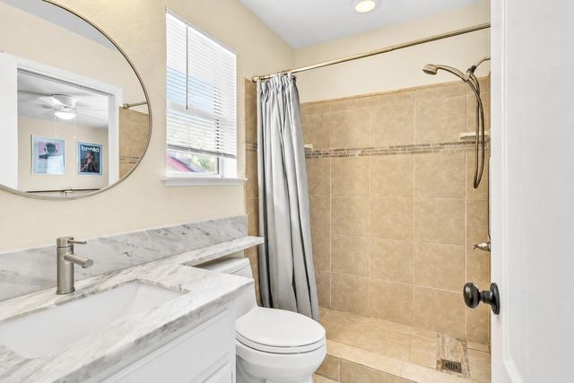 124 Sutcliffe Cir, Folsom, CA 95630