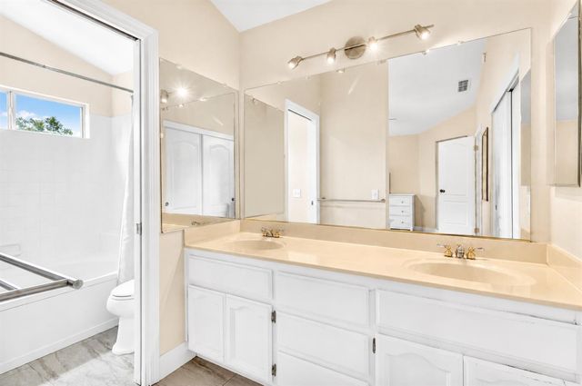 124 Sutcliffe Cir, Folsom, CA 95630