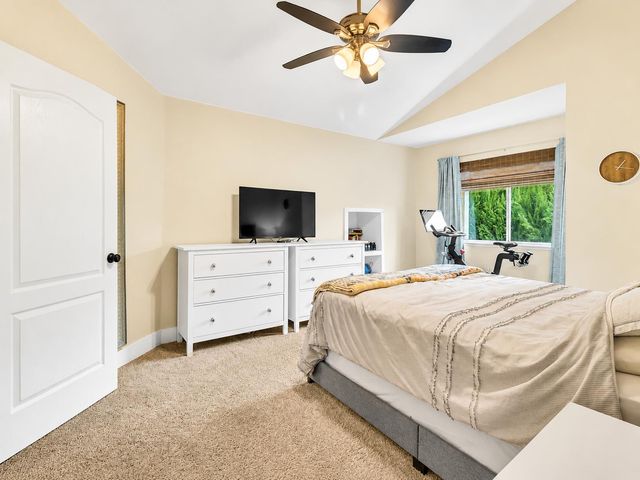 124 Sutcliffe Cir, Folsom, CA 95630