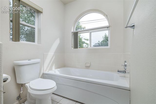 938 Cedarcrest Drive, Pueblo, CO 81005