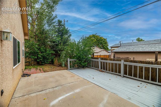 938 Cedarcrest Drive, Pueblo, CO 81005