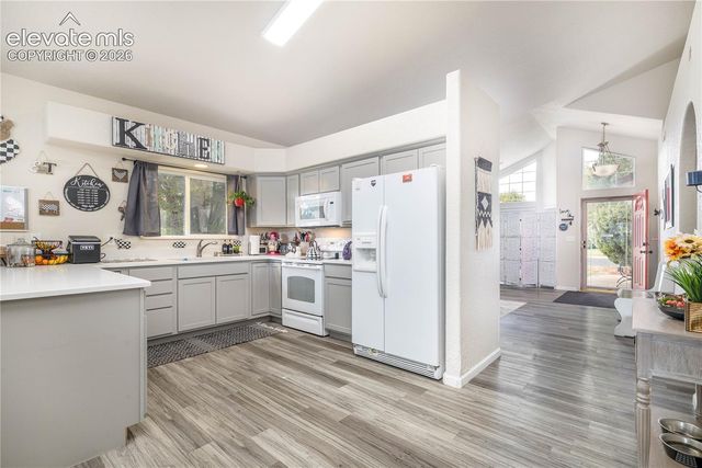 938 Cedarcrest Drive, Pueblo, CO 81005