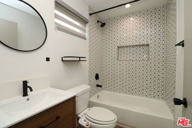 4601 Pickford Street 1845, Los Angeles, CA 90019