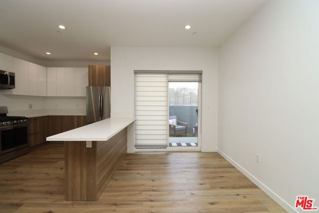 4601 Pickford Street 1845, Los Angeles, CA 90019