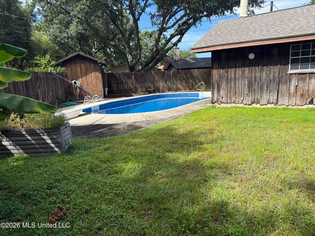 12800 Cambridge Boulevard, Ocean Springs, MS 39564
