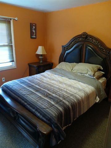 8287 Berkshire Drive, Ypsilanti, MI 48198