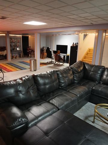 8287 Berkshire Drive, Ypsilanti, MI 48198