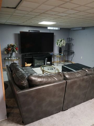 8287 Berkshire Drive, Ypsilanti, MI 48198