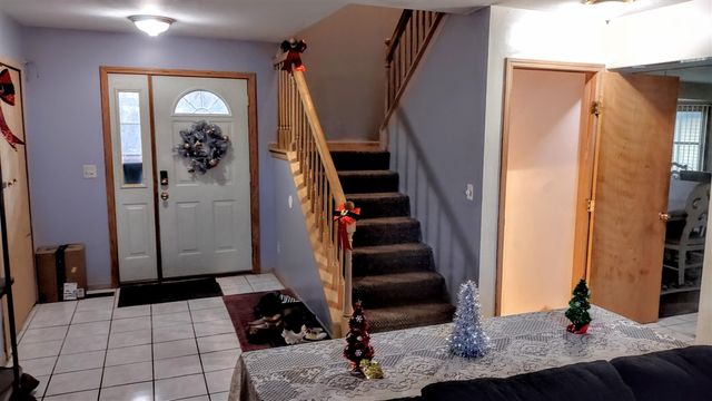 8287 Berkshire Drive, Ypsilanti, MI 48198