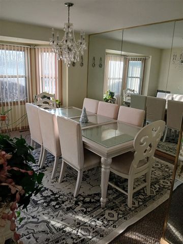 8287 Berkshire Drive, Ypsilanti, MI 48198