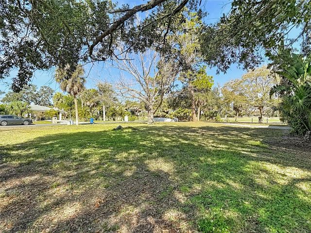 3700 DANA SHORES DRIVE, Tampa, FL 33634