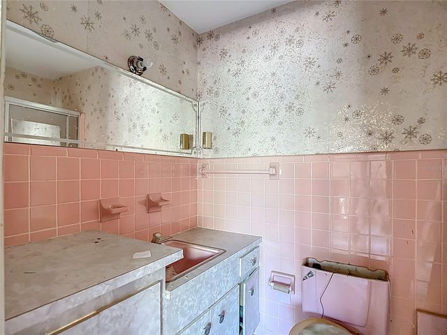 3700 DANA SHORES DRIVE, Tampa, FL 33634