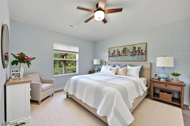 357 Robin Hood CIR 202, Naples, FL 34104
