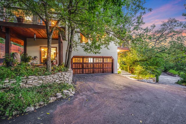 19 Sugar Shack DR, West Lake Hills, TX 78746