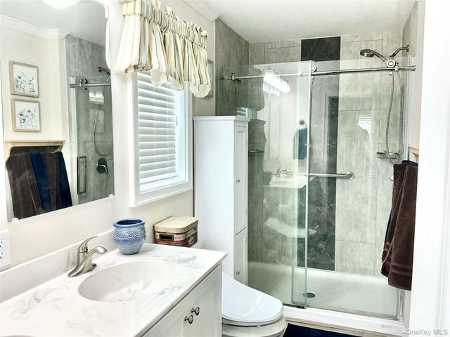 1661 Old Country Road 377, Riverhead, NY 11901