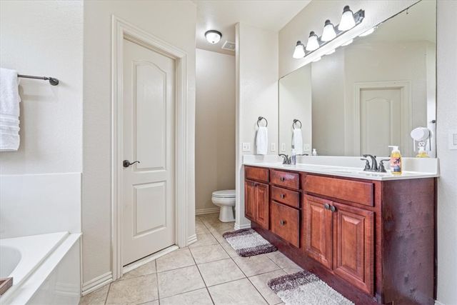 203 W Necessary Drive, Rogers, AR 72758