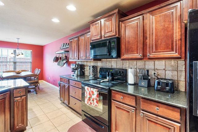 203 W Necessary Drive, Rogers, AR 72758