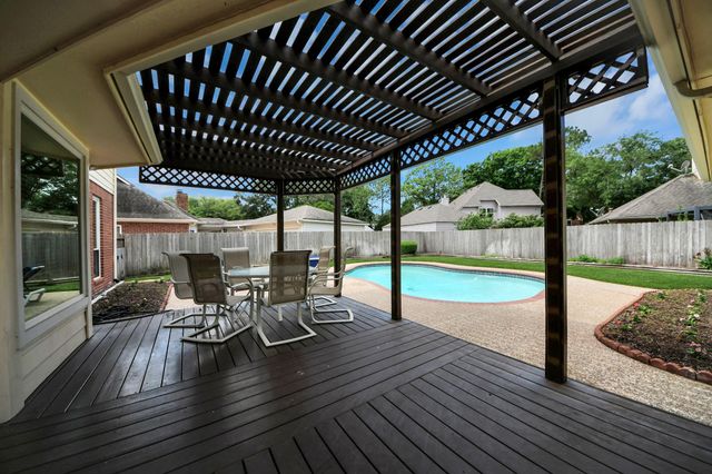 14514 Redwood Bend Trail, Houston, TX 77062