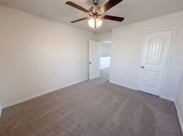 1713 Blue Jay Drive, Ennis, TX 75119