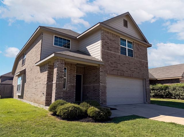 1713 Blue Jay Drive, Ennis, TX 75119