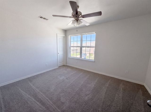 1713 Blue Jay Drive, Ennis, TX 75119