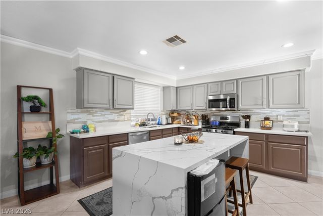 121 Golf Range Street, Las Vegas, NV 89145