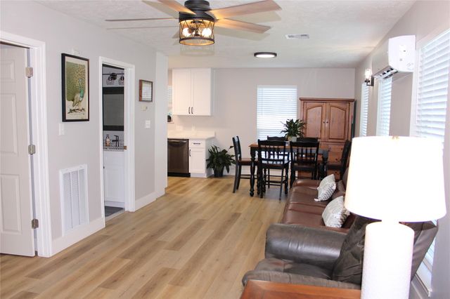 17903 County Road 125, Pearland, TX 77581