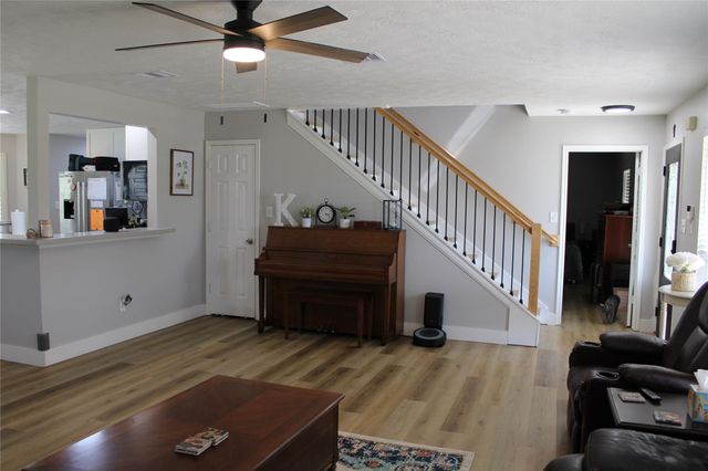 17903 County Road 125, Pearland, TX 77581