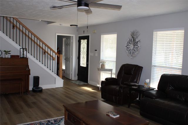 17903 County Road 125, Pearland, TX 77581