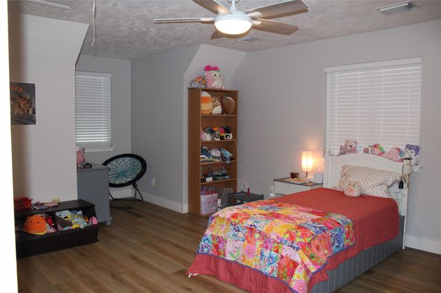 17903 County Road 125, Pearland, TX 77581