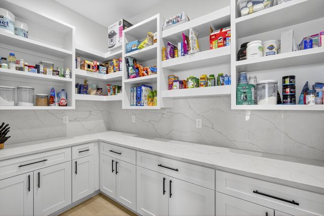 1305 NW 28th Street, Grimes, IA 50111